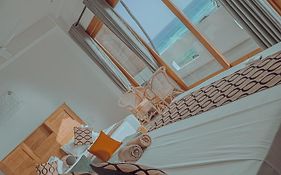 Nestled On Sri Lanka Southern Coast, Manta Ray Manor Haven Offers Luxurious Rooms With Ocean, Garden, And Pool Views, A Private Beach, Ocean-View Pool With A Jacuzzi, Fine Dining, 24-Hour Reception, And Event Hosting For Weddings, Engagements, And Mo